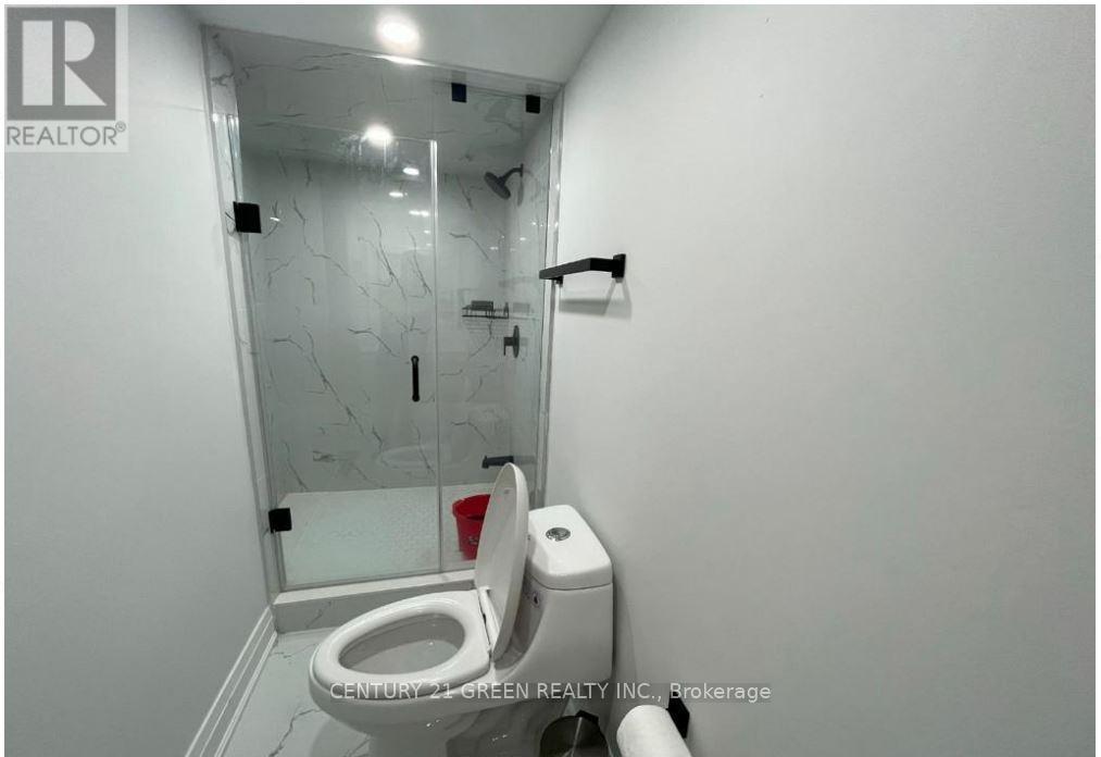 Photo 8 of Bsmnt 3905 Arvona Place, Mississauga ON
