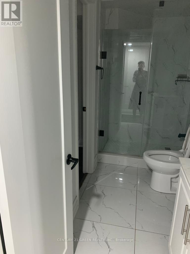 Photo 9 of Bsmnt 3905 Arvona Place, Mississauga ON