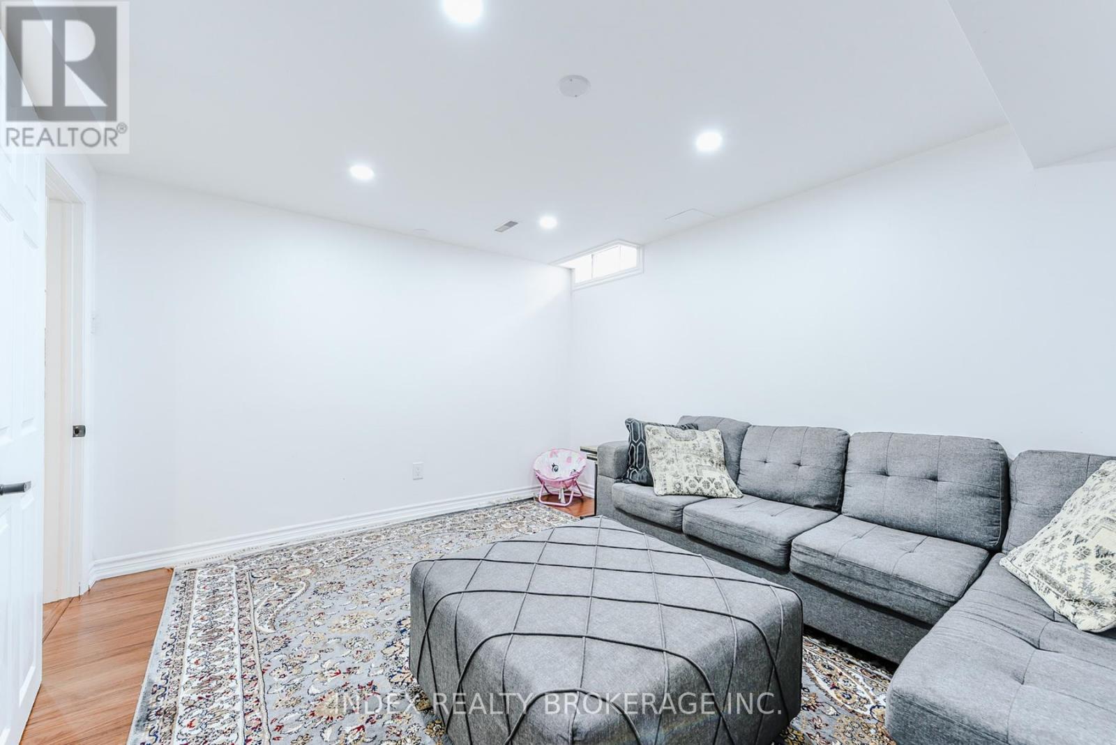 Photo 34 of 6101 Edenwood Drive, Mississauga ON