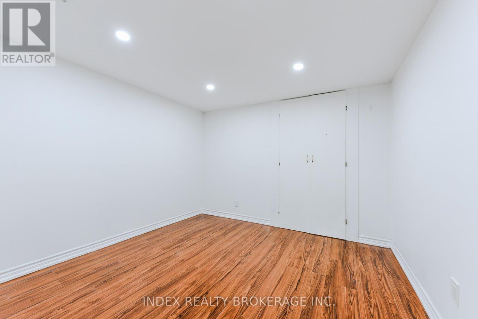 Photo 35 of 6101 Edenwood Drive, Mississauga ON