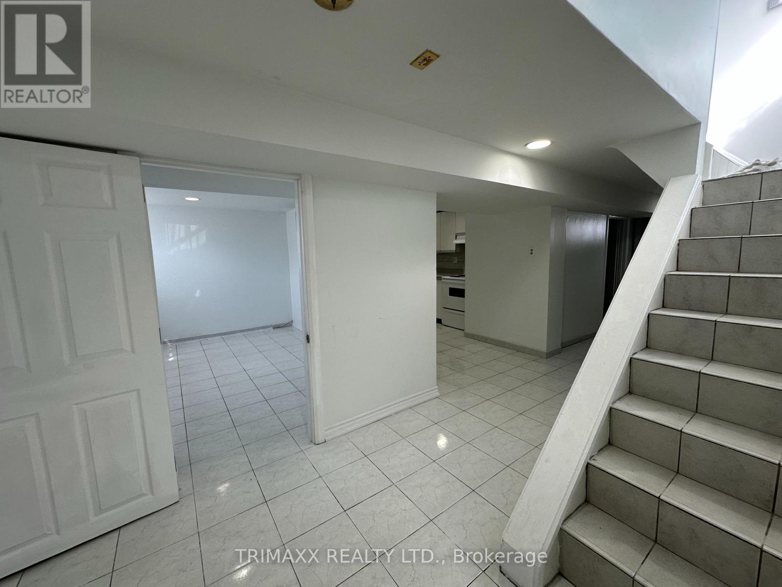 Photo 3 of Basement 14 Brigham Circuit W, Toronto ON