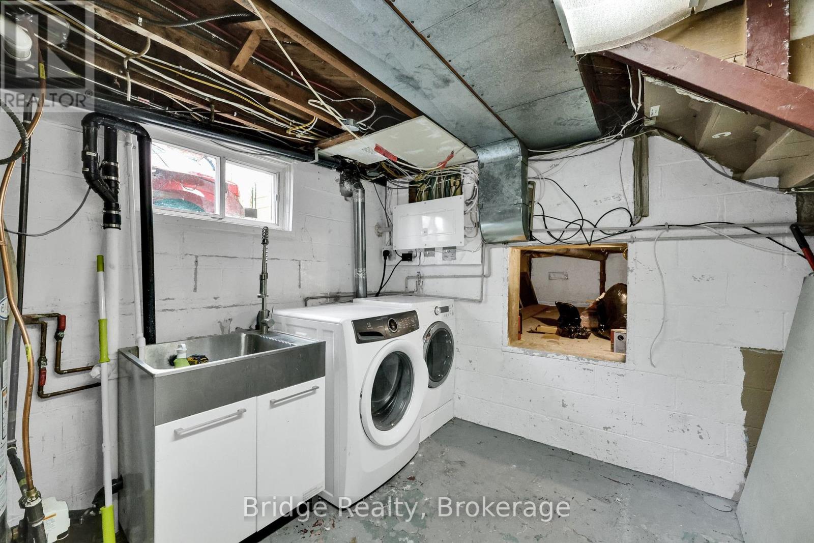 Photo 2 of 440 Paterson Avenue, London East ON