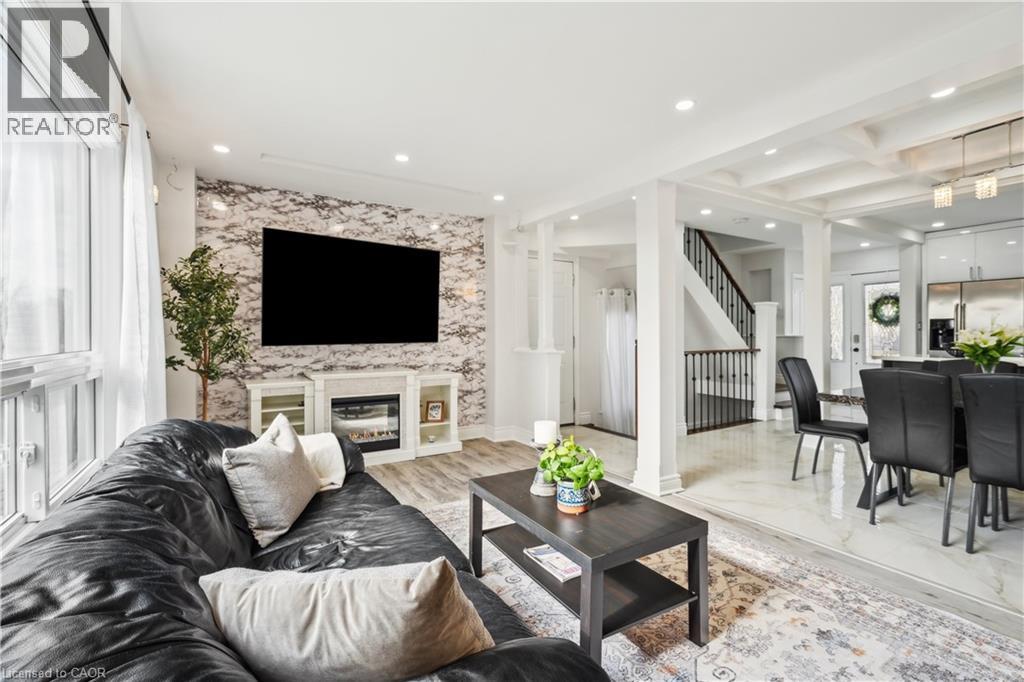 Photo 24 of 16 Campbell Court, Acton ON