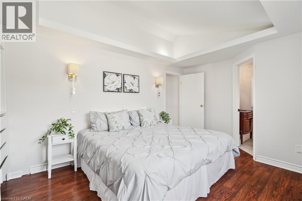 Photo 31 of 16 Campbell Court, Acton ON