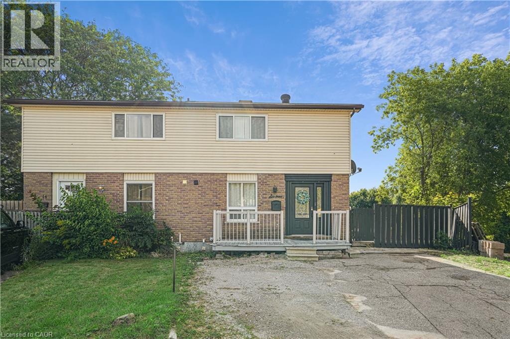 Photo 14 of 16 Campbell Court, Acton ON