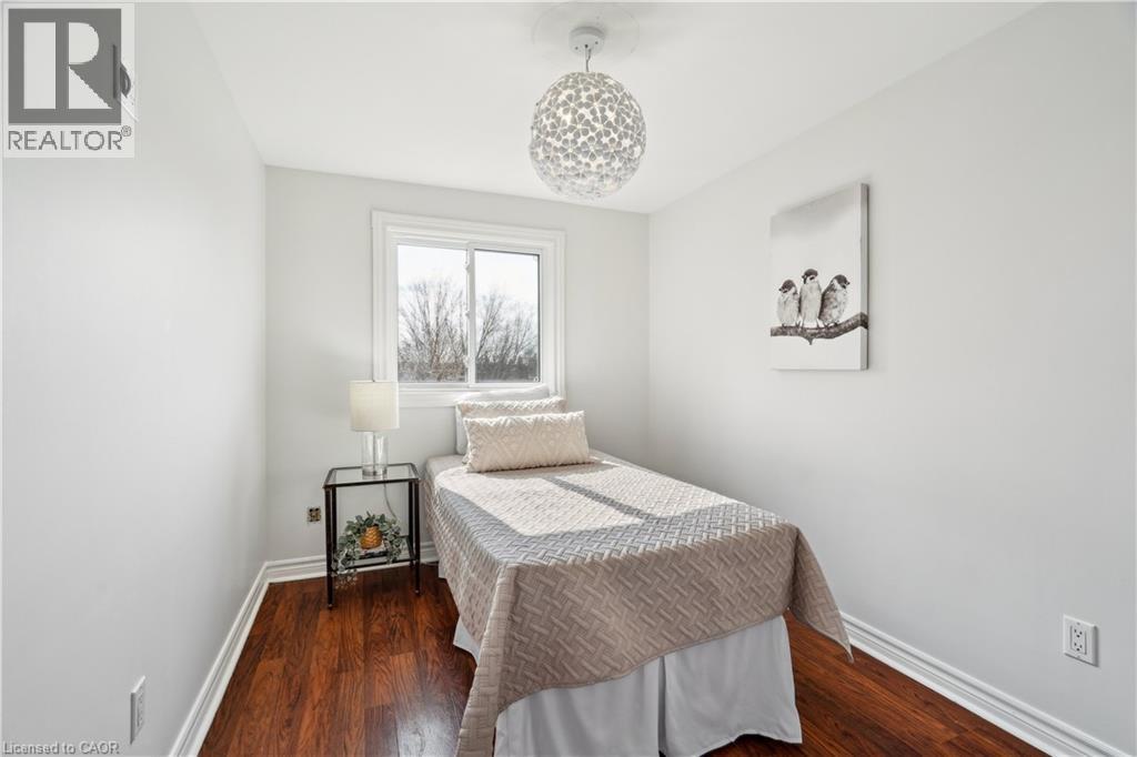 Photo 20 of 16 Campbell Court, Acton ON