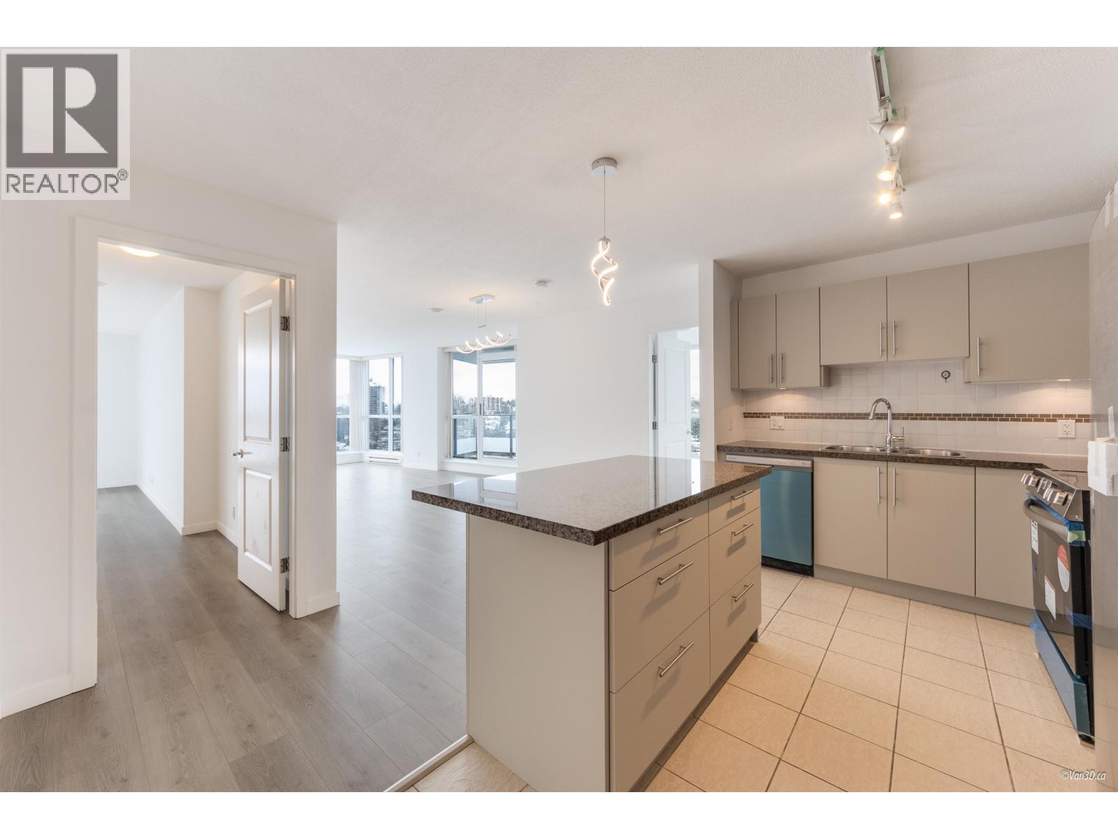 Photo 4 of 2106 5611 Goring Street, Burnaby BC