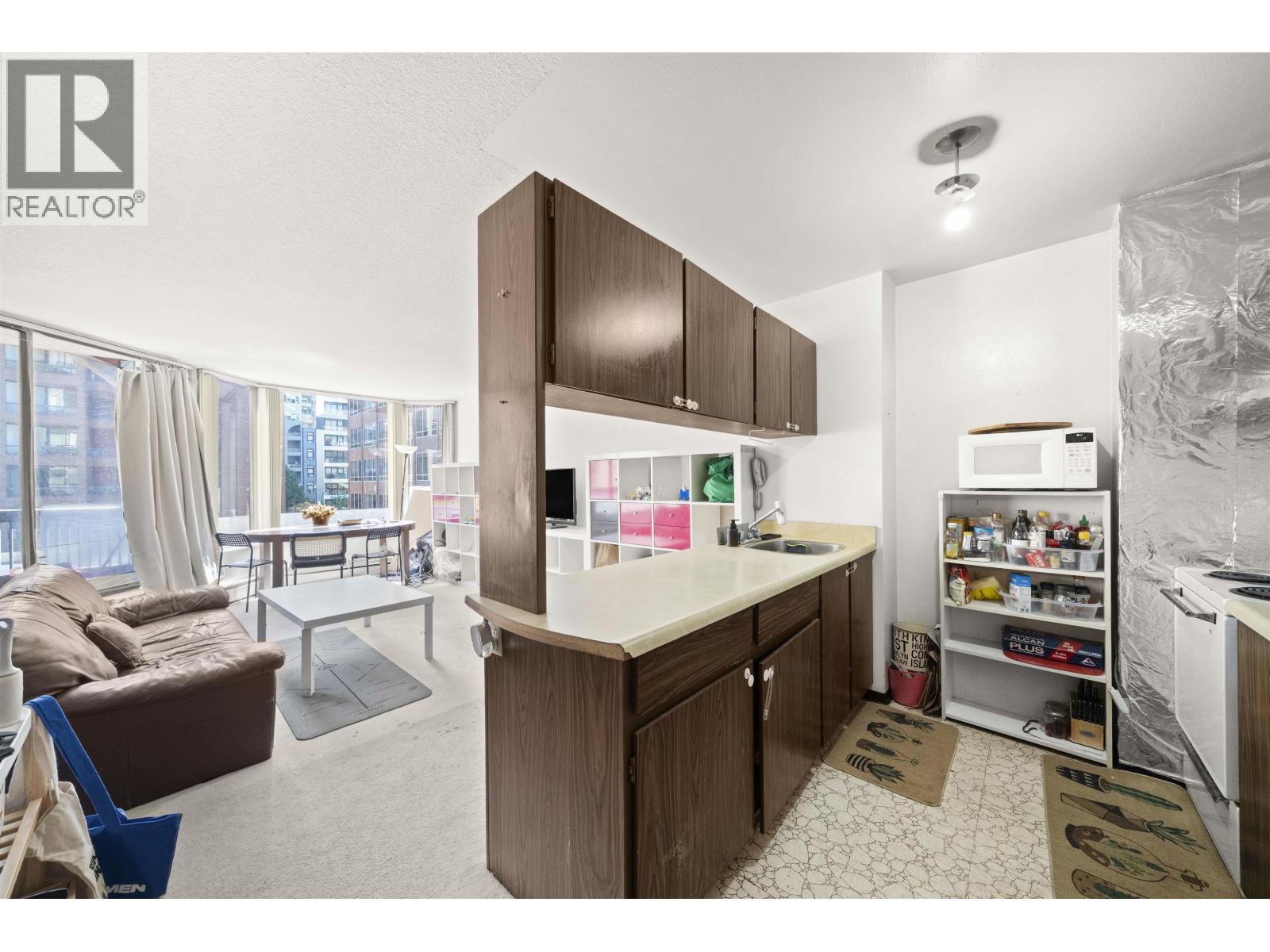 Photo 1 of 313 1330 Burrard Street, Vancouver BC