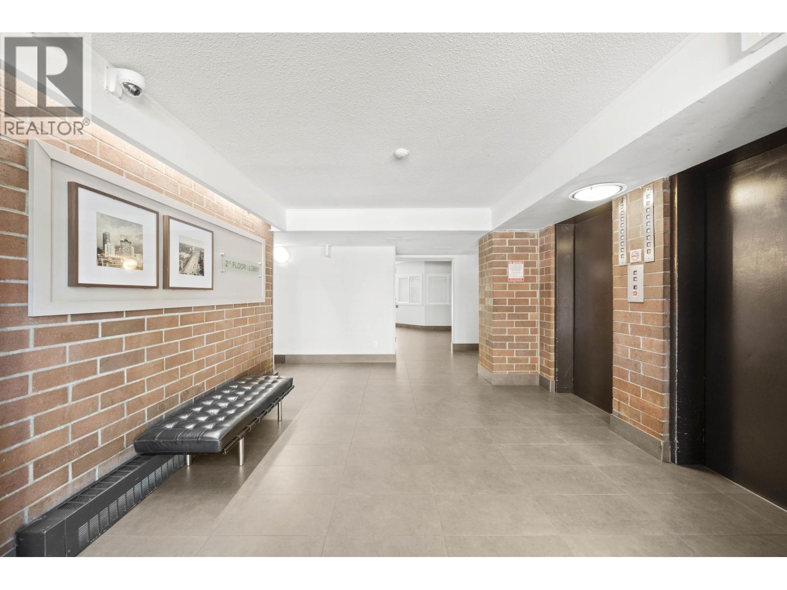 Photo 3 of 313 1330 Burrard Street, Vancouver BC