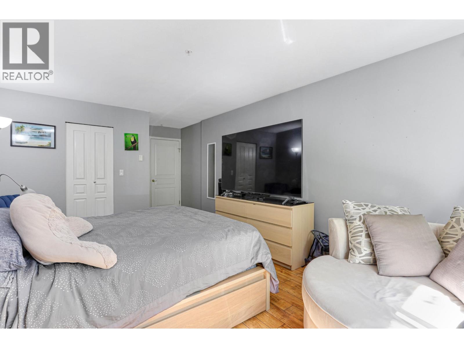 Photo 13 of 204 2439 Wilson Avenue, Port Coquitlam BC