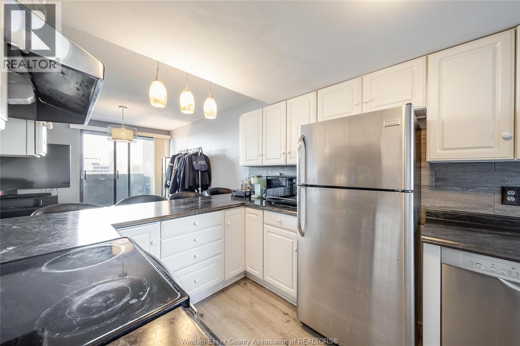 Photo 10 of 380 Pelissier Unit 1608, Windsor ON