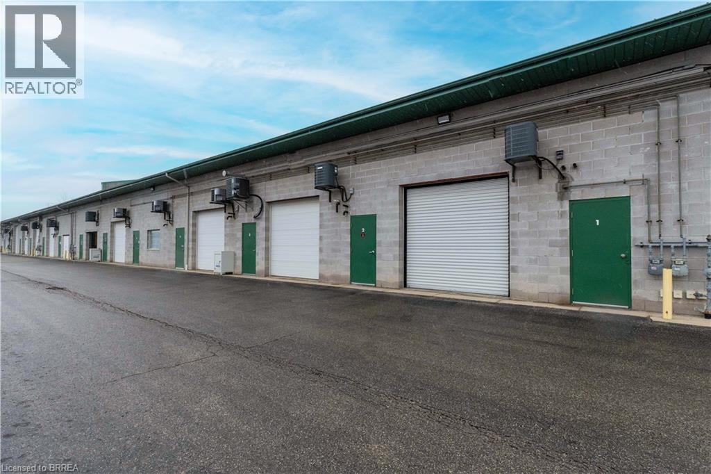 Photo 3 of 45 Dalkeith Drive Unit 2, Brantford ON