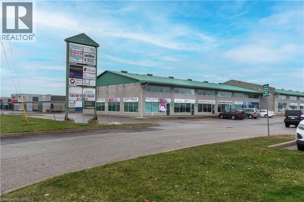 Photo 24 of 45 Dalkeith Drive Unit 2, Brantford ON