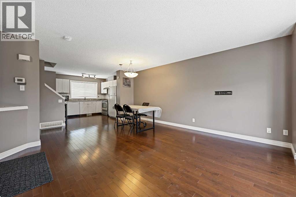 Single Family House for Sale in  Tuscany Springs Gardens NW Tuscany Calgary 