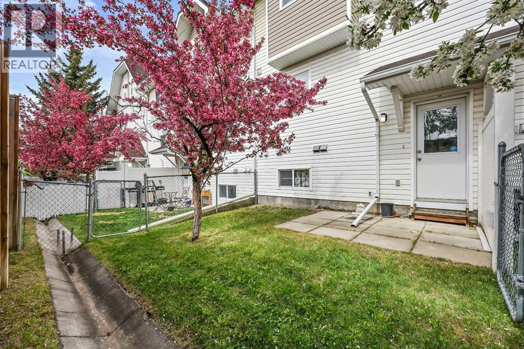 Single Family House for Sale in  Tuscany Springs Gardens NW Tuscany Calgary 