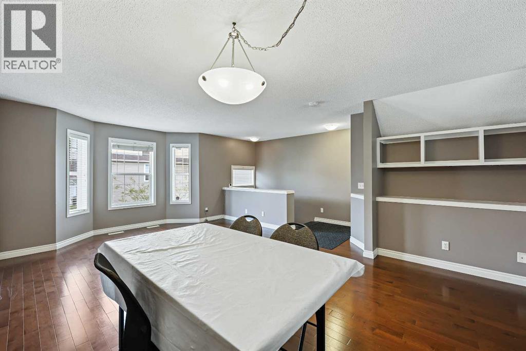 Single Family House for Sale in  Tuscany Springs Gardens NW Tuscany Calgary 