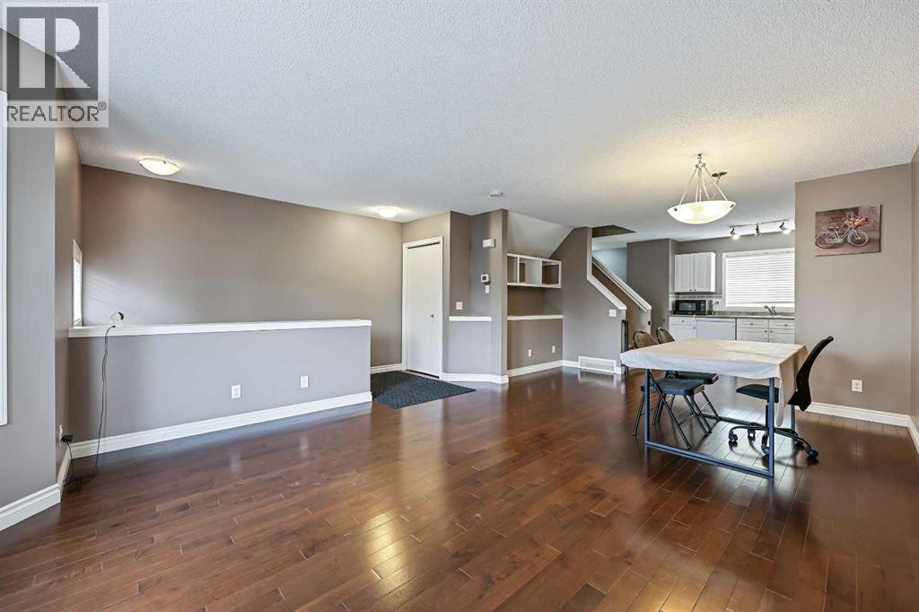 Single Family House for Sale in  Tuscany Springs Gardens NW Tuscany Calgary 