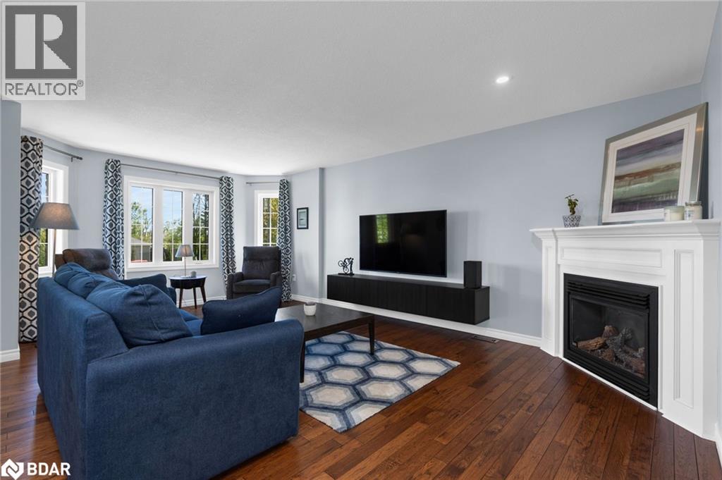 Photo 17 of 8 Ash Court Court, Oromedonte ON