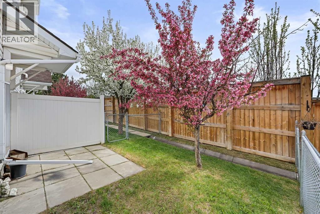 Single Family House for Sale in  Tuscany Springs Gardens NW Tuscany Calgary 