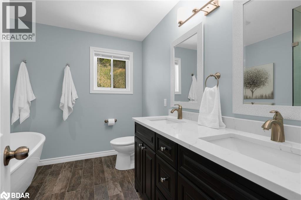 Photo 23 of 8 Ash Court Court, Oromedonte ON