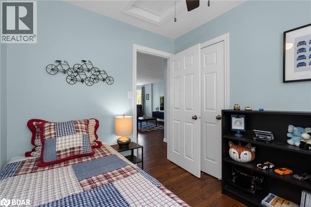 Photo 27 of 8 Ash Court Court, Oromedonte ON