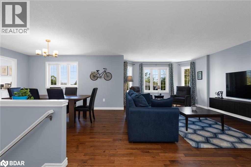 Photo 16 of 8 Ash Court Court, Oromedonte ON