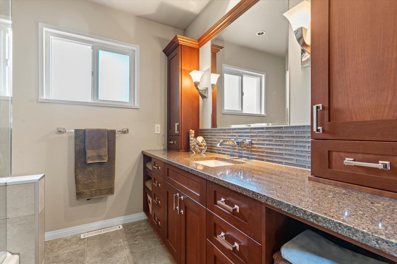 Photo 14 of 46661 Macken Avenue Chilliwack Proper East, Chilliwack BC