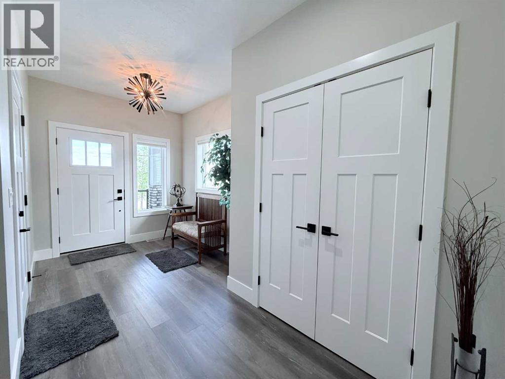 Photo 3 of 10641 66 Avenue, Grande Prairie AB