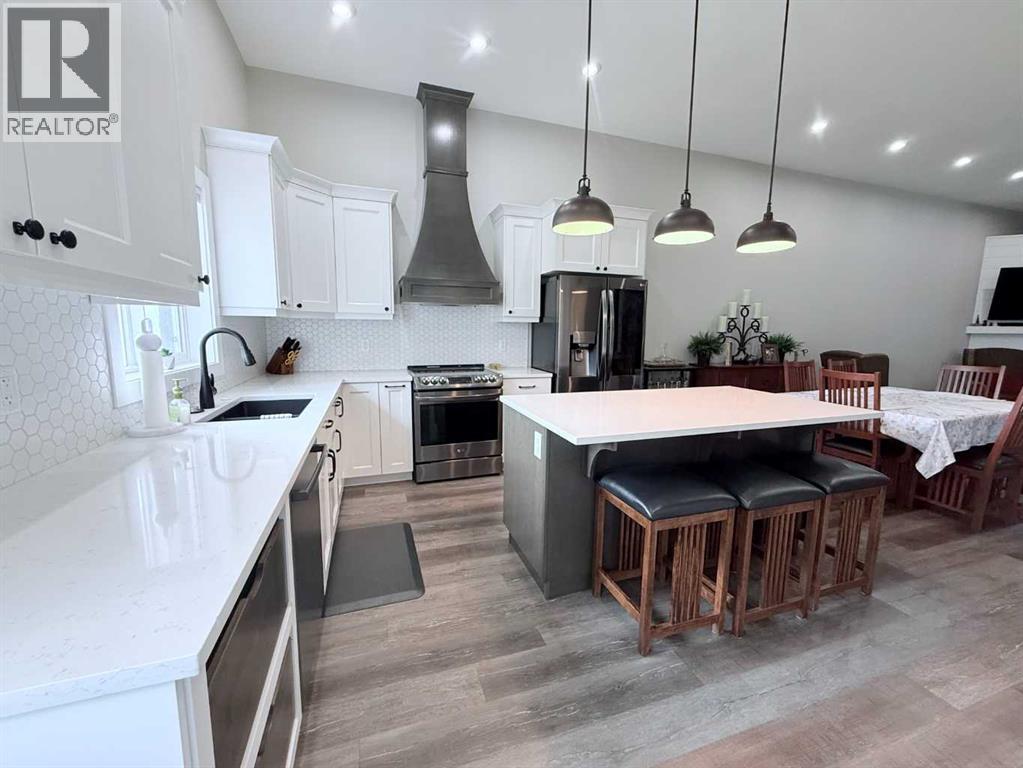 Photo 9 of 10641 66 Avenue, Grande Prairie AB