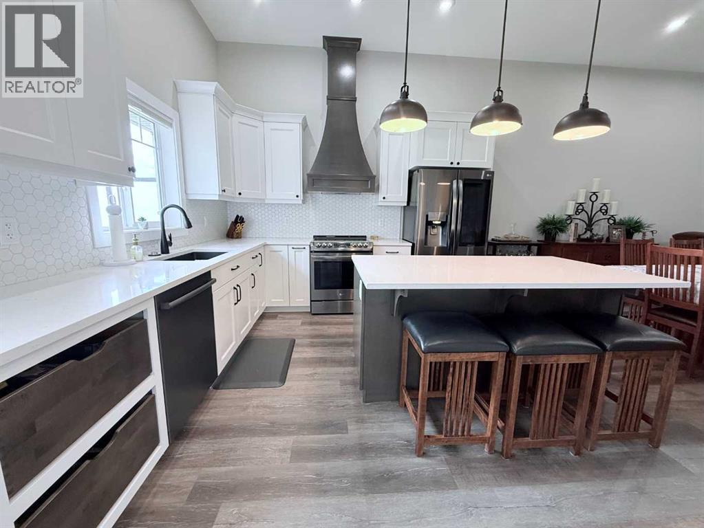 Photo 10 of 10641 66 Avenue, Grande Prairie AB