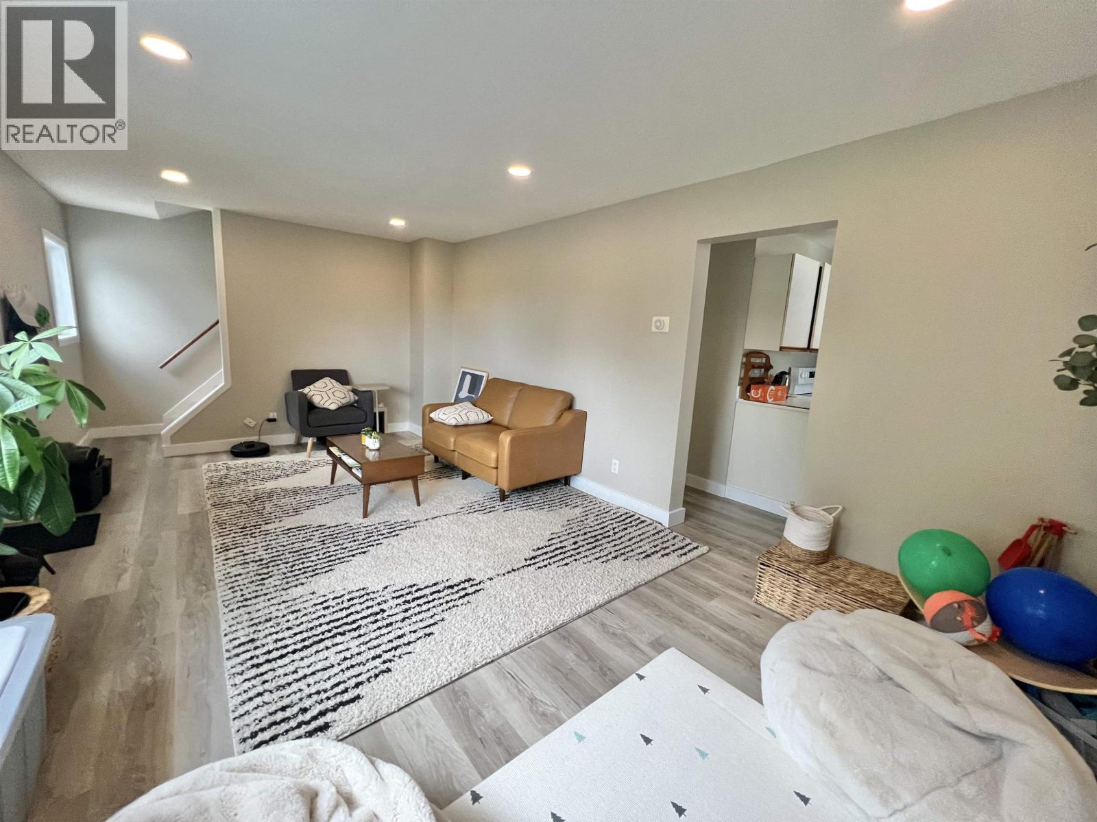 1328 OVERLOOK STREET