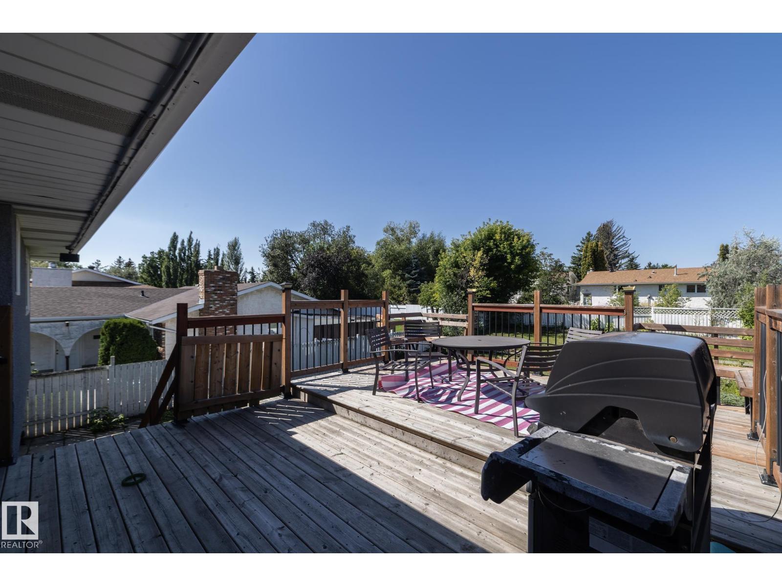 Photo 37 of 3516 107 St Nw, Edmonton AB