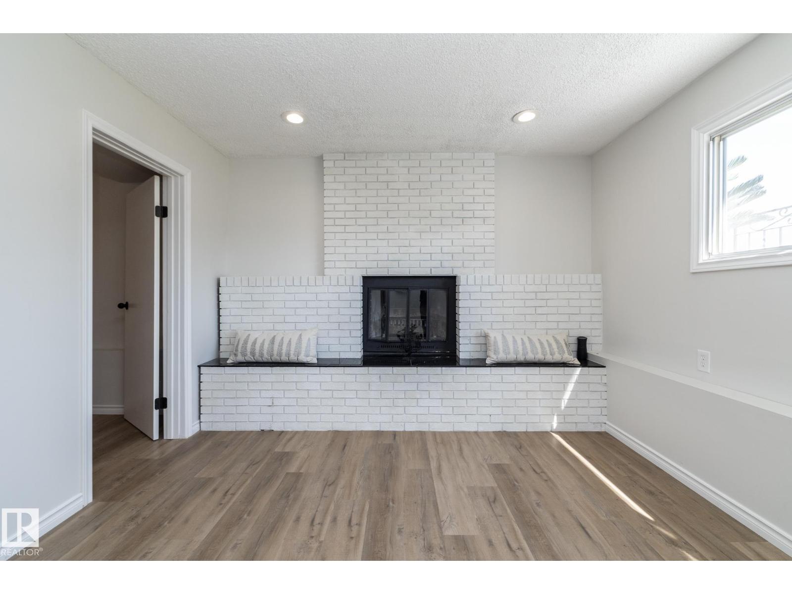 Photo 28 of 3516 107 St Nw, Edmonton AB