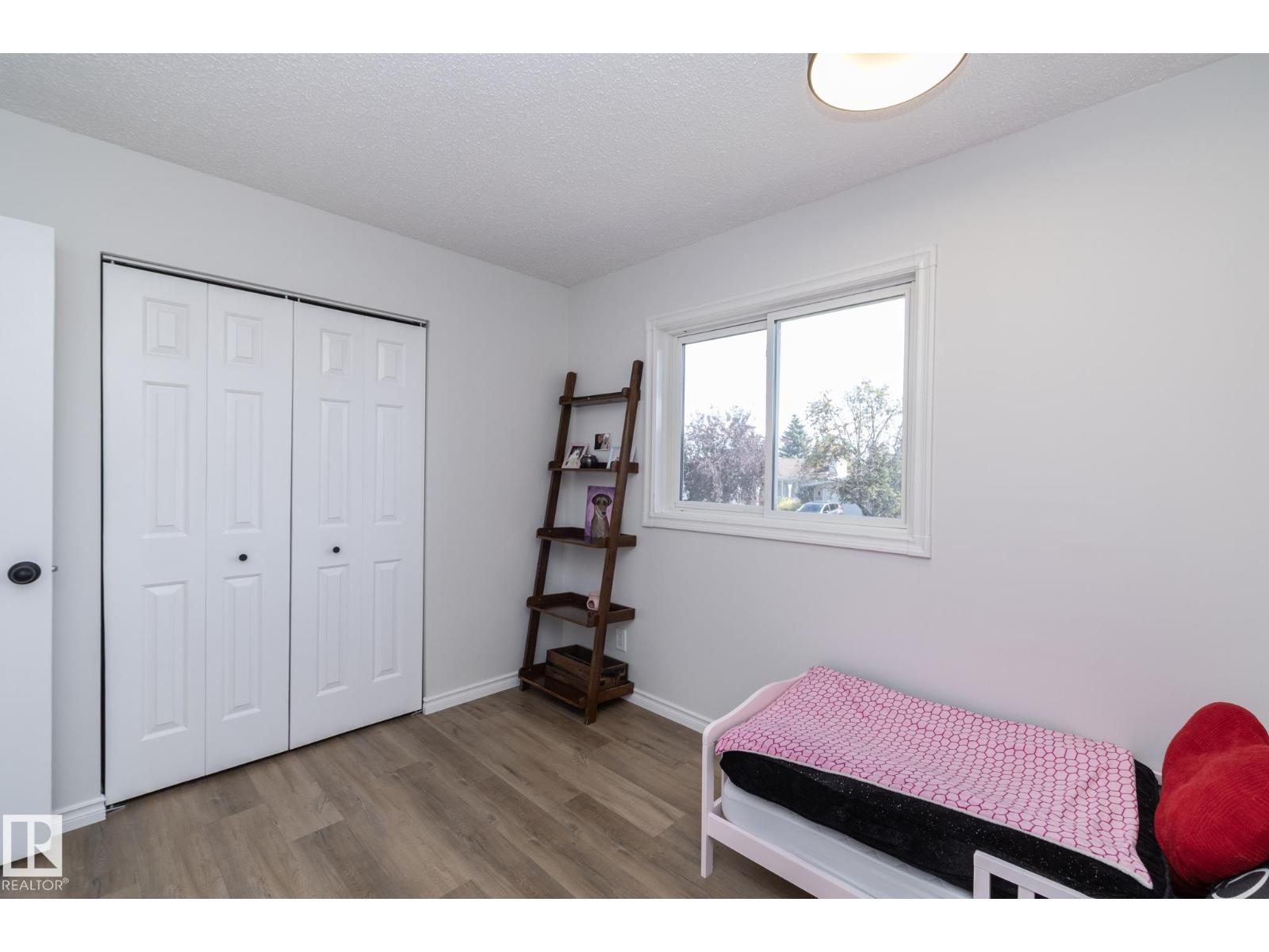 Photo 21 of 3516 107 St Nw, Edmonton AB
