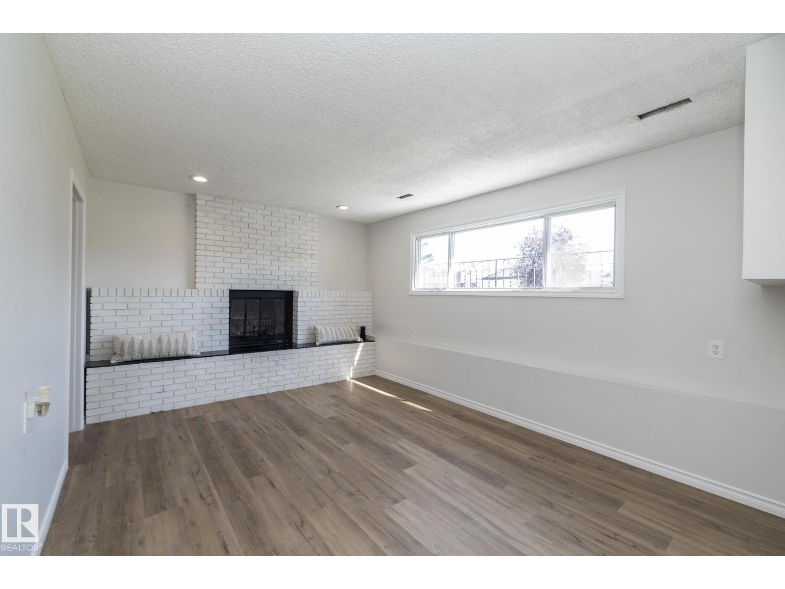 Photo 27 of 3516 107 St Nw, Edmonton AB