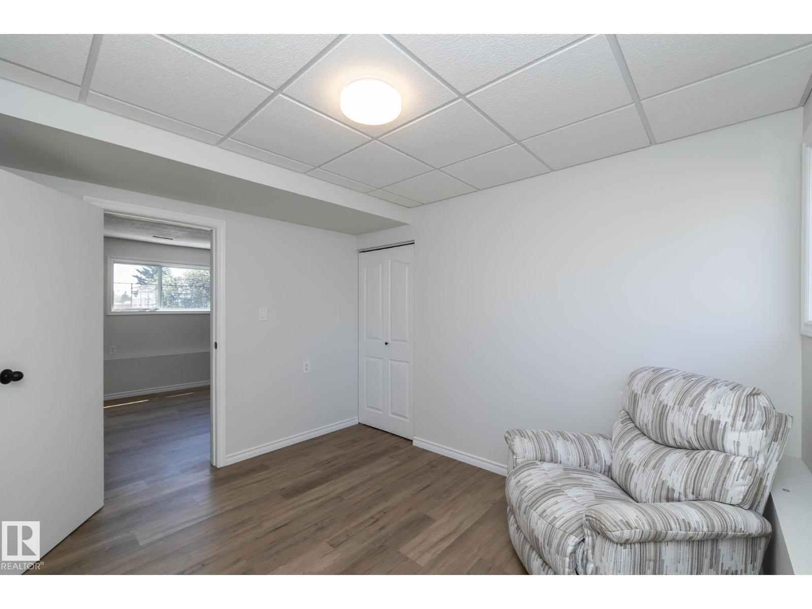 Photo 33 of 3516 107 St Nw, Edmonton AB