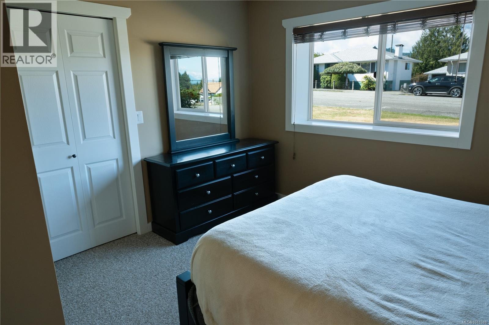 Photo 11 of 2871 15th Ave, Port Alberni BC