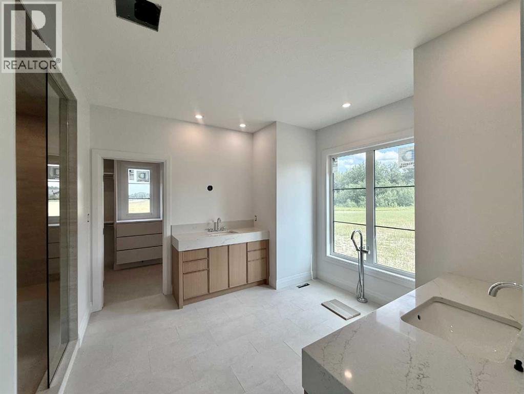 Photo 9 of 7947 Creekside Drive, Rural Grande Prairie No 1 County Of AB