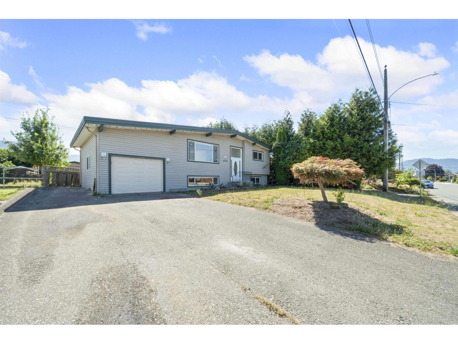 Photo 13 of 45266 Balmoral Avenue Sardis South, Chilliwack BC