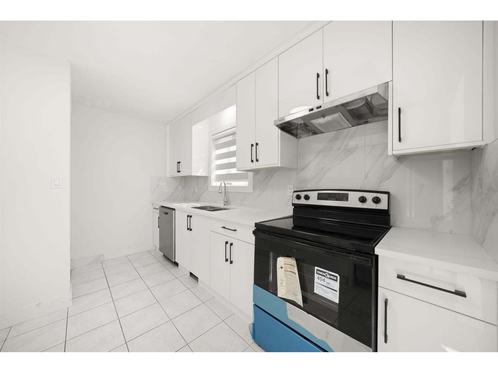Photo 24 of 45266 Balmoral Avenue Sardis South, Chilliwack BC