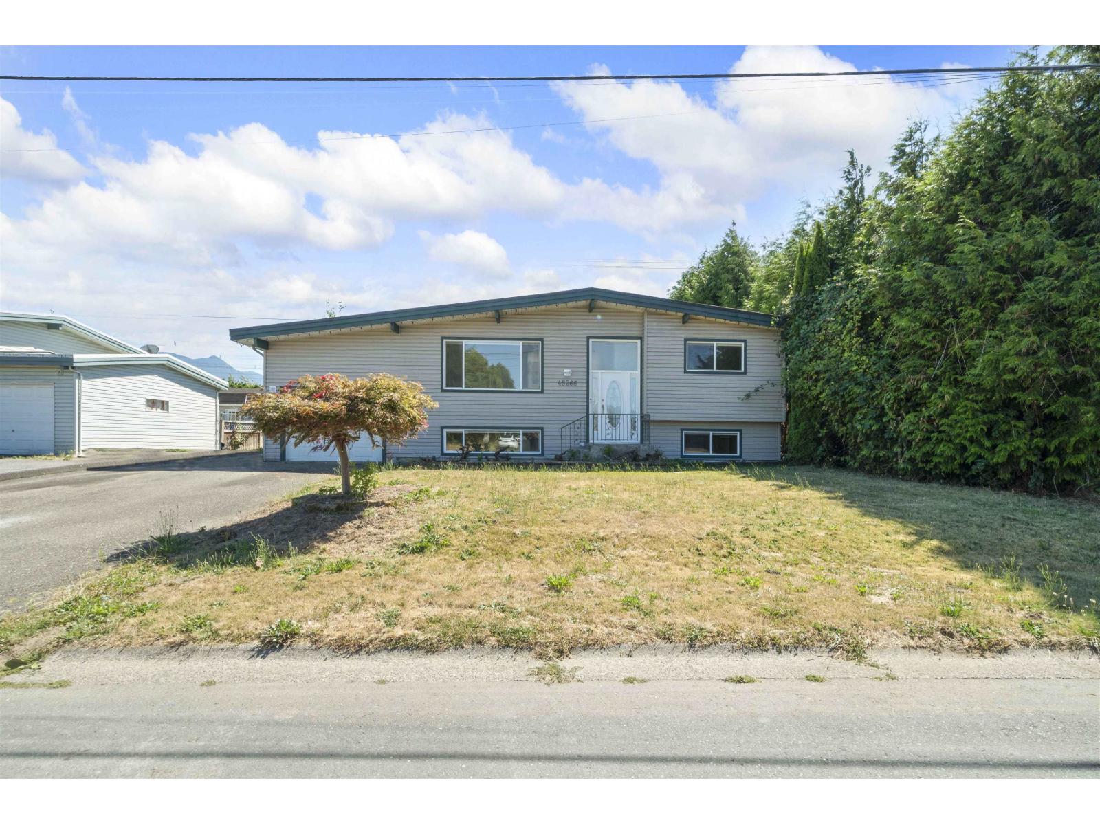 Photo 25 of 45266 Balmoral Avenue Sardis South, Chilliwack BC