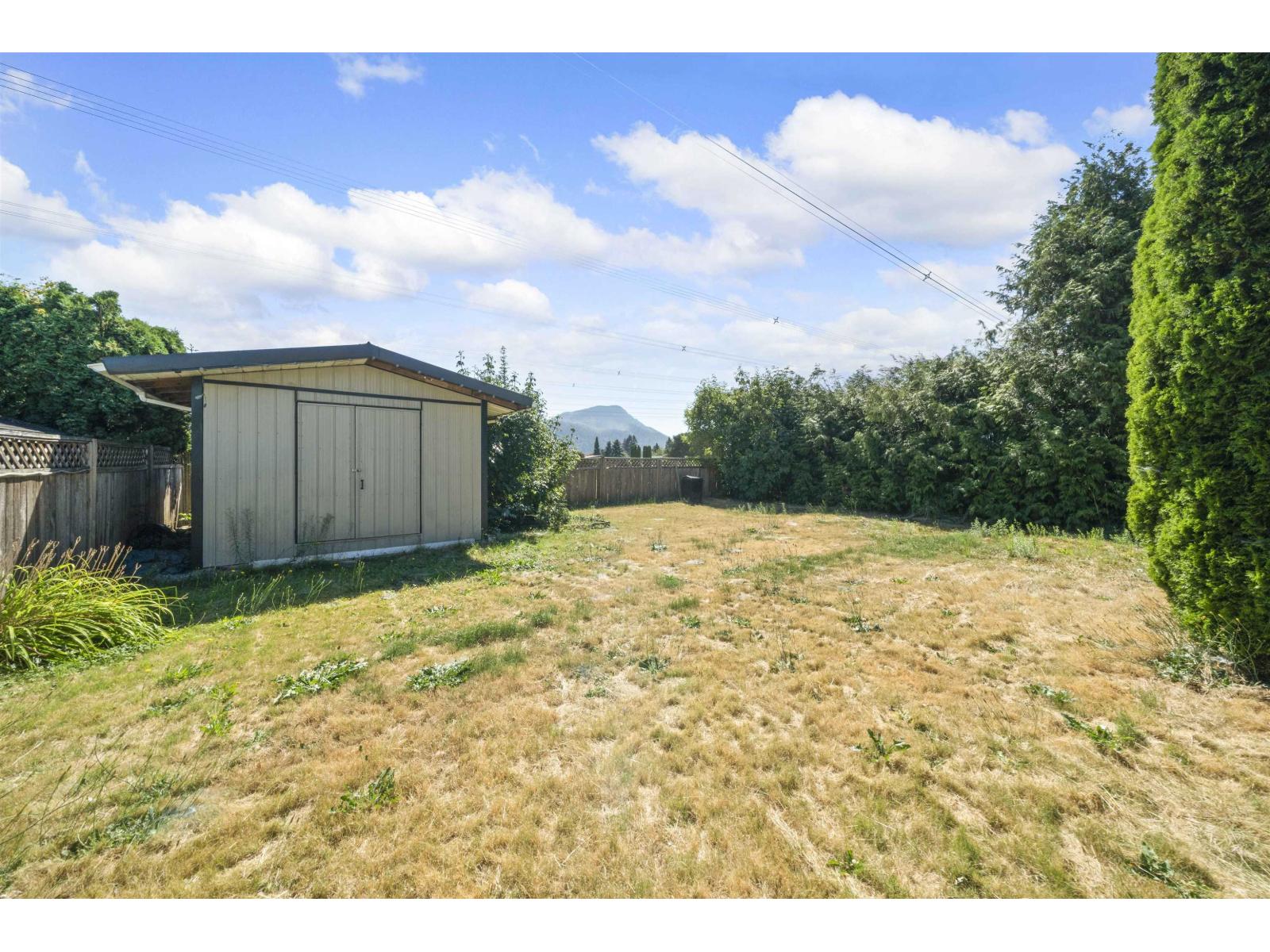 Photo 9 of 45266 Balmoral Avenue Sardis South, Chilliwack BC