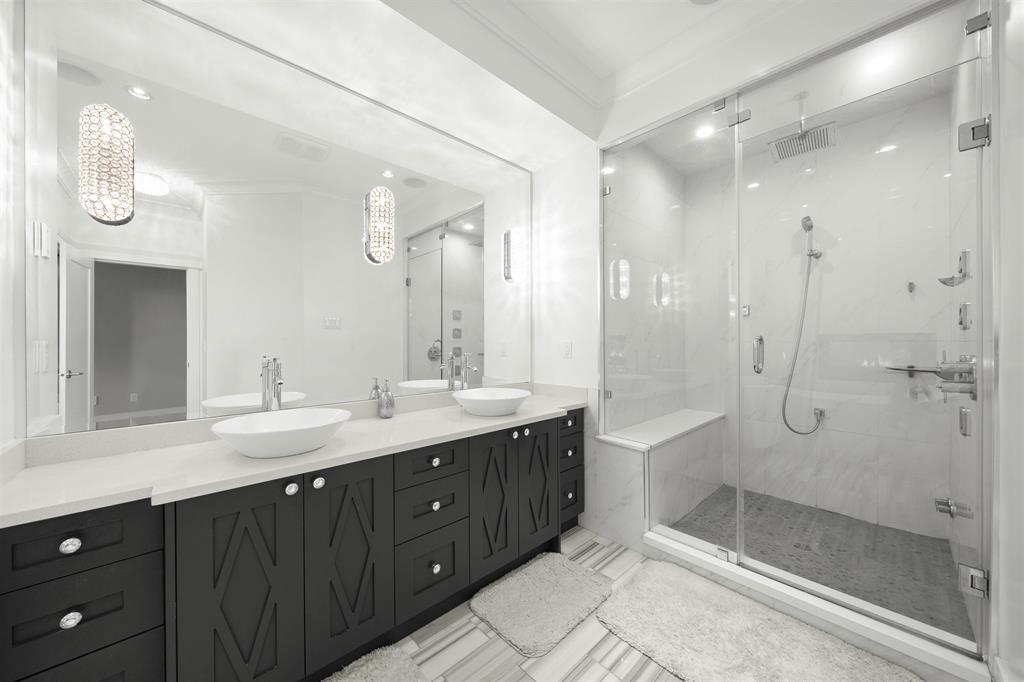 Photo 23 of 17585 Abbey Drive, Surrey BC