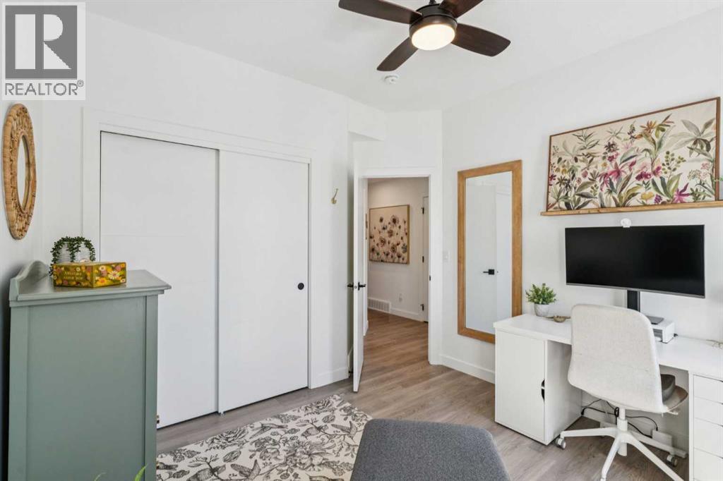 Single Family House for Sale in    Street SW Aspen Woods Calgary 
