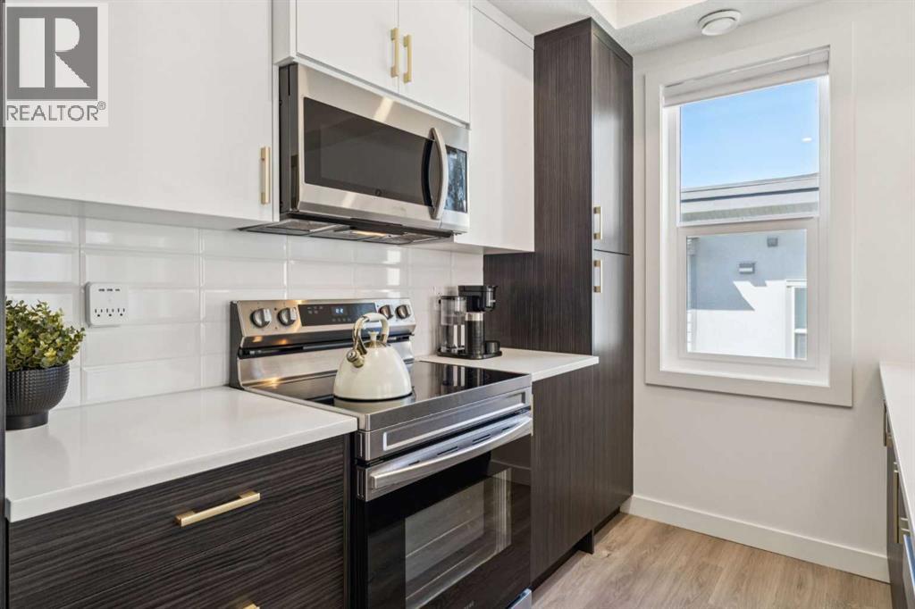 Single Family House for Sale in    Street SW Aspen Woods Calgary 