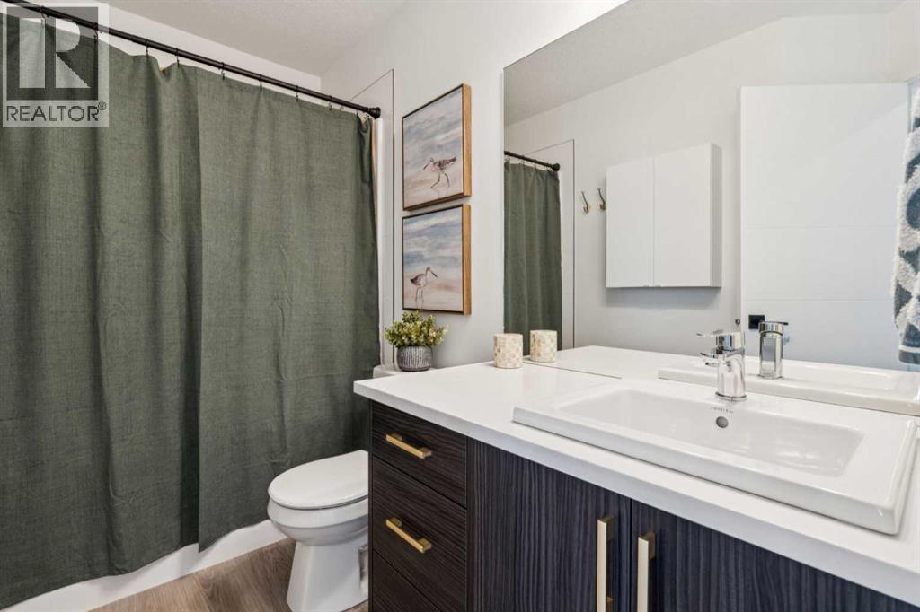 Single Family House for Sale in    Street SW Aspen Woods Calgary 
