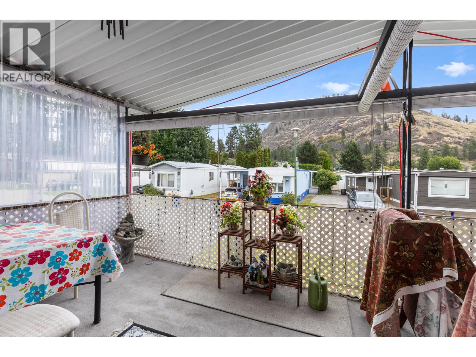 29 1929 97 Highway South, Westbank