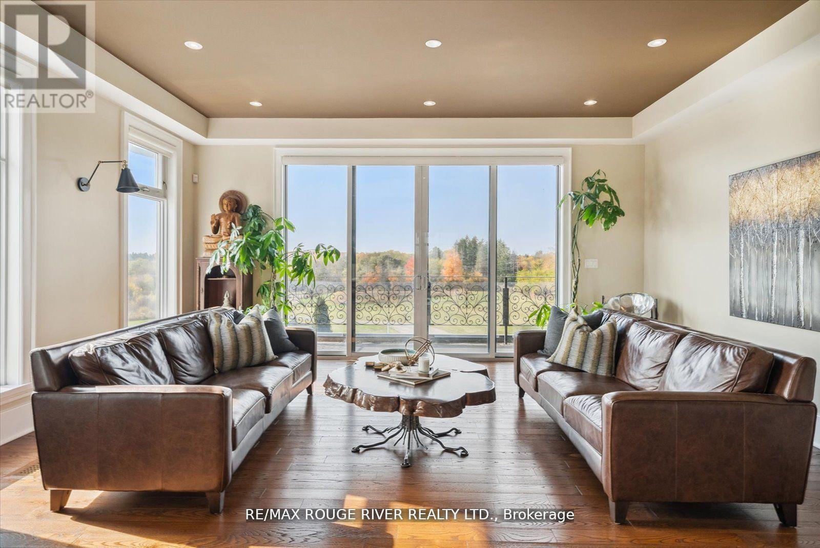 Photo 7 of 5785 Halls Road N, Whitby ON