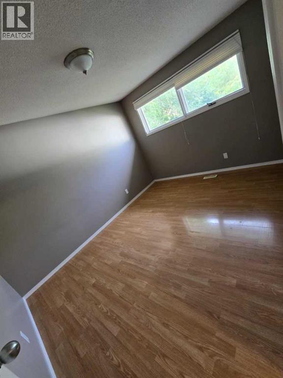 Photo 12 of 8702 96 Street, Grande Prairie AB