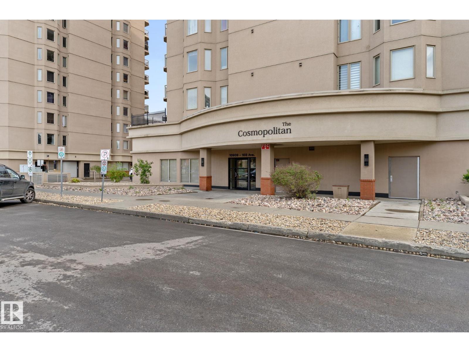 Photo 2 of 907 10909 103 Av Nw, Edmonton AB